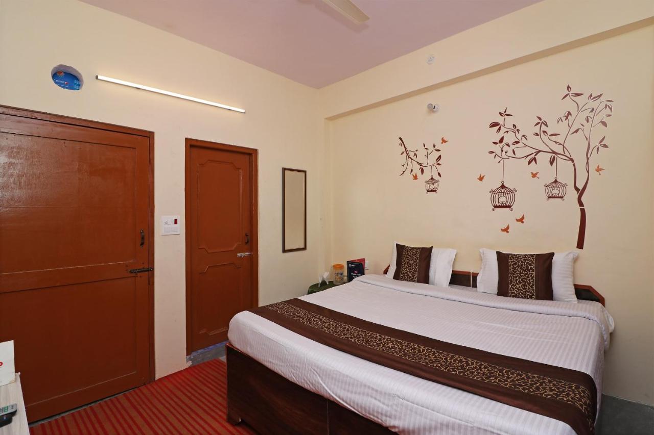 Oyo 13728 Hotel Kempty Valley View Hotel & Restaurant Mussoorie Eksteriør bilde