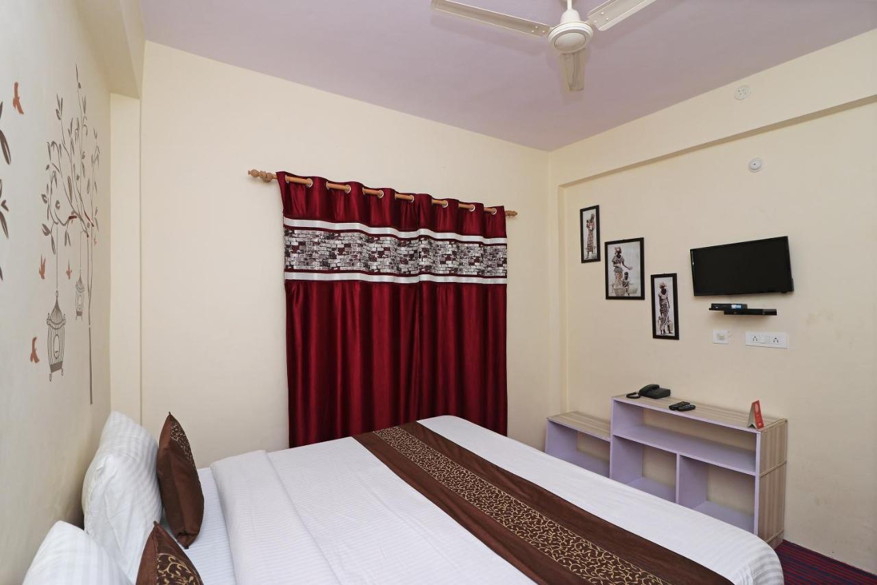 Oyo 13728 Hotel Kempty Valley View Hotel & Restaurant Mussoorie Eksteriør bilde